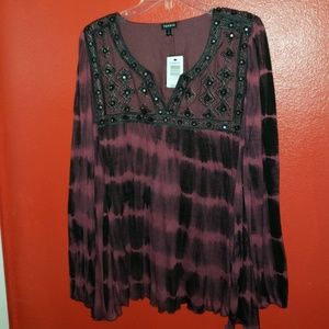 NWT Torrid Burgundy Tie Dye Blouse